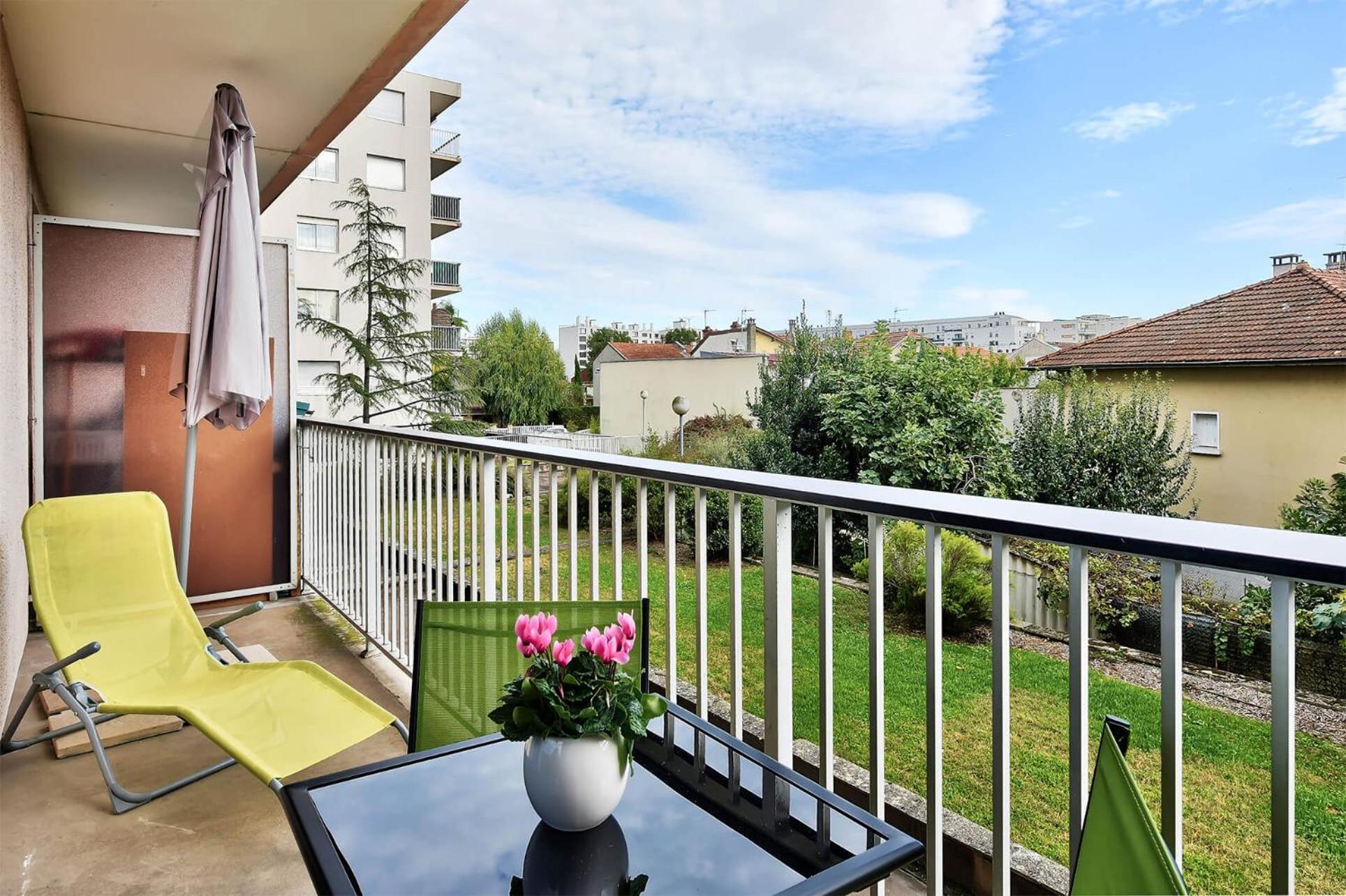 Villeurbanne La Doua / Insa Екстериор снимка