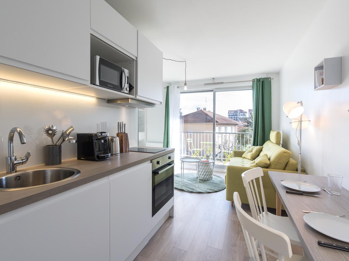 Villeurbanne La Doua / Insa Екстериор снимка